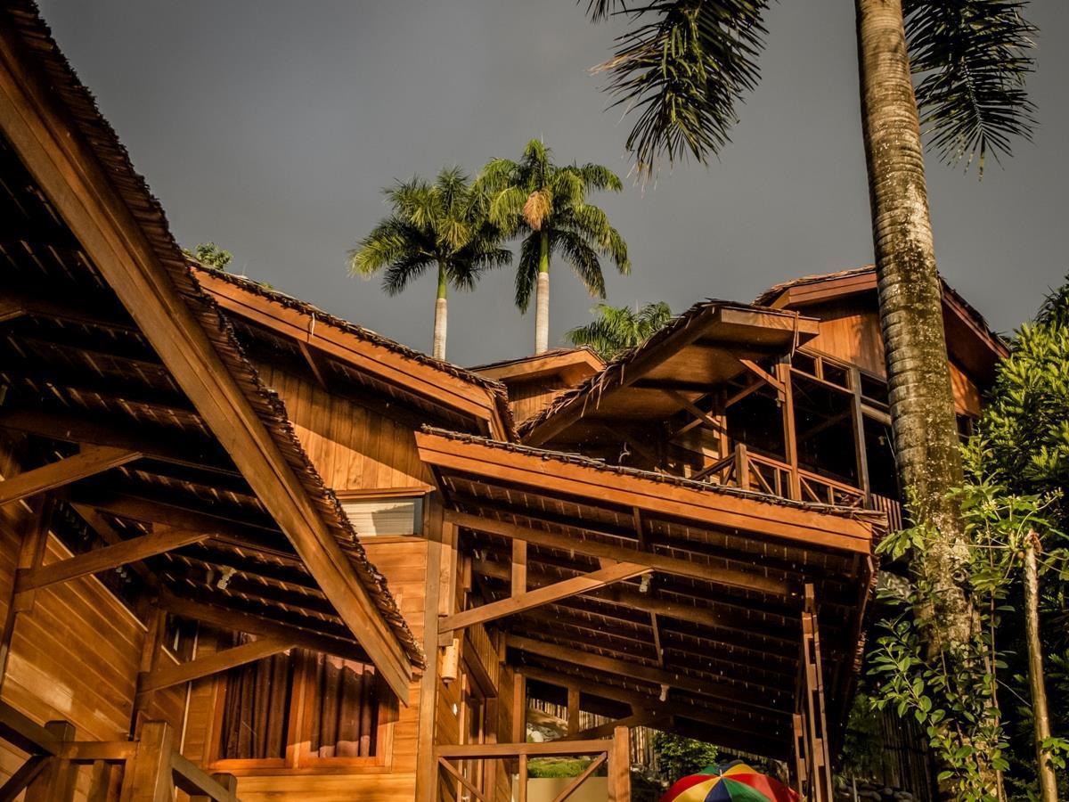 Janji Laut Resort Tanahwangko Kültér fotó
