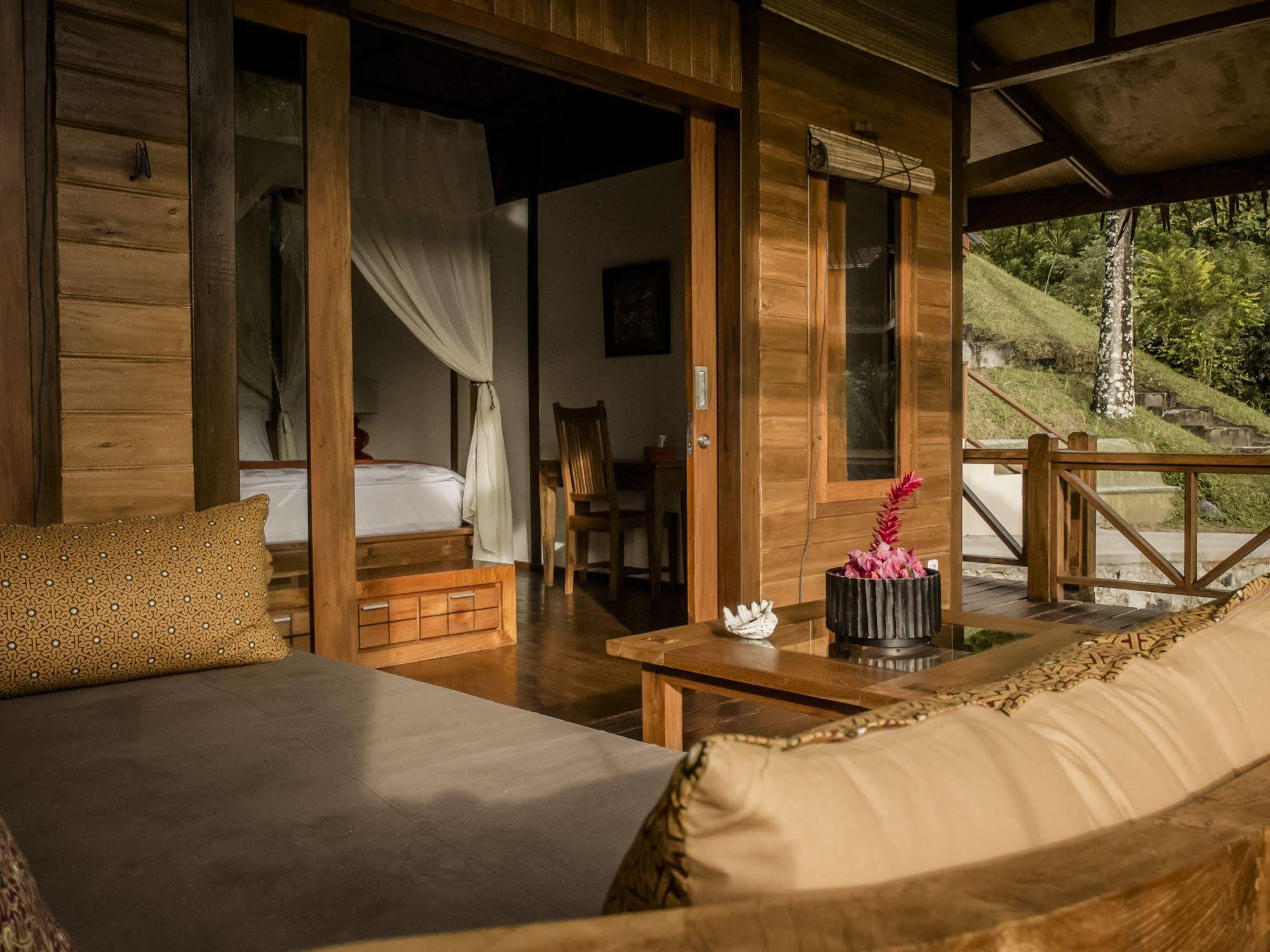 Janji Laut Resort Tanahwangko Kültér fotó